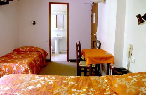 Veyrier-du-Lac Hotel | Hotel Restaurant - Acacias Bellevue