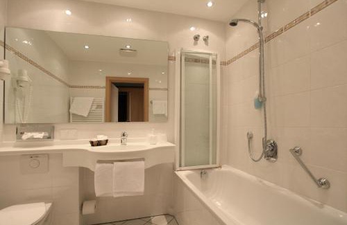 Kitzingen House | Hotel-Restaurant Esbach Hof
