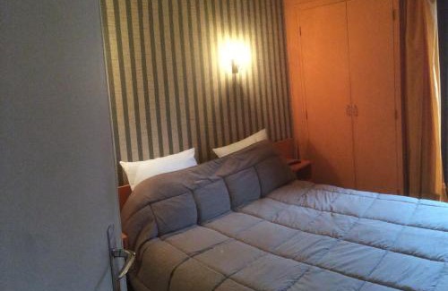 Pont-de-Salars Hotel | Hotel Restaurant L'AGAPANTHE