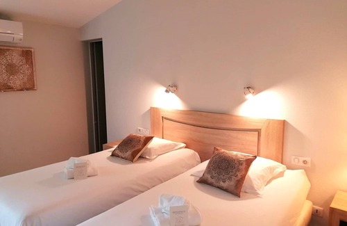 Etauliers Hotel | Hotel Restaurant Platanes