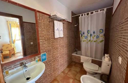 Alhama de Granada Hotel | Hotel Restaurante Los Caños de la Alcaiceria