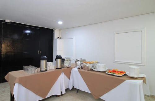 Historic Center Hotel | Hotel Rodadero Inn By GEH Suites