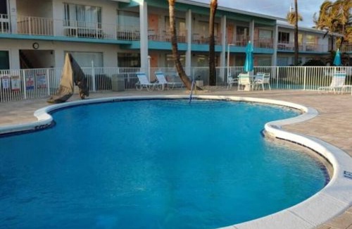 Hillsboro Beach Apartment | Hotel Room #114 - Sunrise Ocean Suites