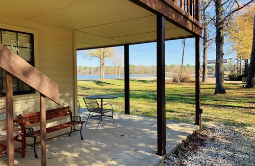 Milam Hotel | Hotel room on Toledo Bend Lake