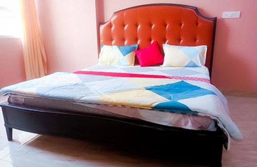 South West Bed & Breakfast | Hotel Rose In Dwarka 8 Sec