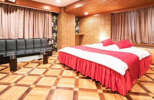 Asahi Hotel | Hotel Route One