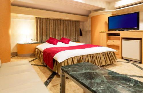 Asahi Hotel | Hotel Route One