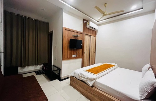 Chittorgarh Hotel | Hotel Saikripa Chittorgarh With AC
