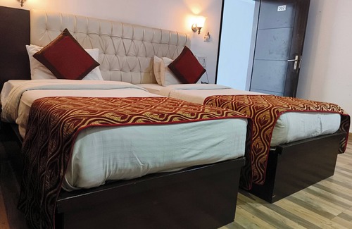 Taj Ganj Hotel | Hotel Samovar by Goyal Hoteliers