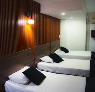 Florida Nueva Hotel | Hotel Santorini la 70