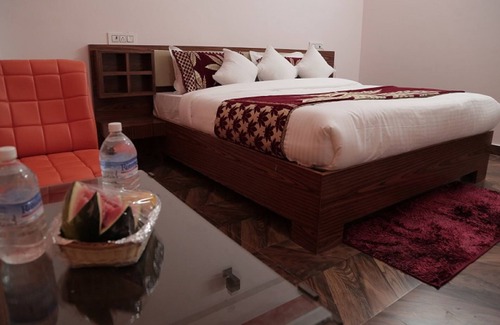 Shamshi Hotel | Hotel Sarla Regency