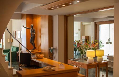 Poros Hotel | Hotel Saron