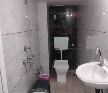 Ujjain Bed & Breakfast | Hotel Shiv Sneh