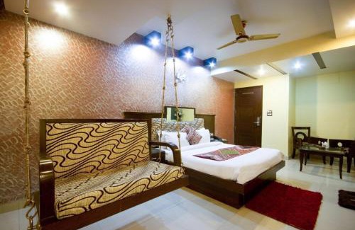 Paharganj Hotel | Hotel Shivdev International at New Delhi Railway Station