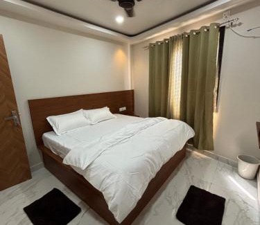 Vrindavan House | Hotel Shri Ram Gopal Seva Dham