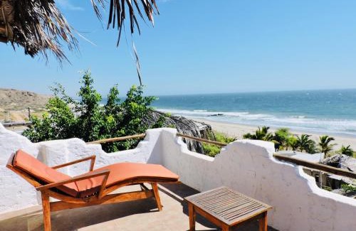 Punta Sal Hotel | Hotel Smiling Crab