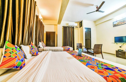 Penha de Franรงa Hotel | Hotel Spring Height Near Mall De Goa