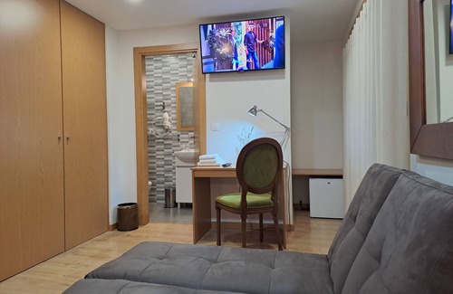 Serta Bed & Breakfast | Hotel Square