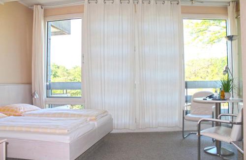 Charlottenburg-Wilmersdorf Hotel | Hotel St.-Michaels-Heim