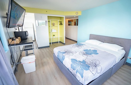 Waikiki Apartment | Hotel Studio Near Mountain View Waikiki Seaside Monarch Paradise Full Kitchen