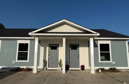 Gulfport House | Hotel Style House in Gulfport