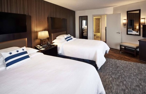 Friendship Heights Hotel | Hotel Suite near American University | Indoor Pool | EV Charging | 4 Units