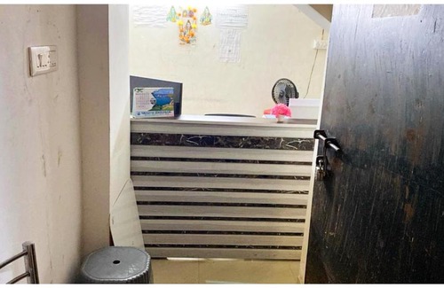 Kolkata Hotel | HOTEL SUPERIOR DREAMZ HEAVEN Near Temple