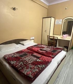 Nathdwara Hotel | Hotel surya