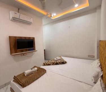 Ujjain Hotel | Hotel Tathaastu Palace