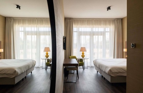 Westenschouwen Hotel | Hotel Ter Zand - Handwritten Collection