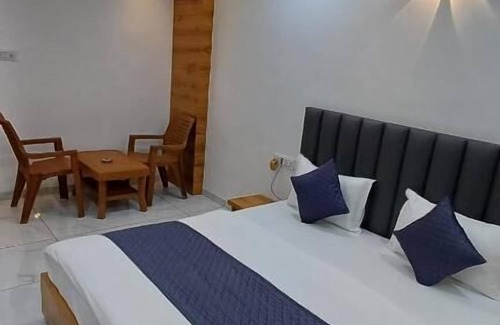 Patan Bed & Breakfast | Hotel The Grand Jashi Residency