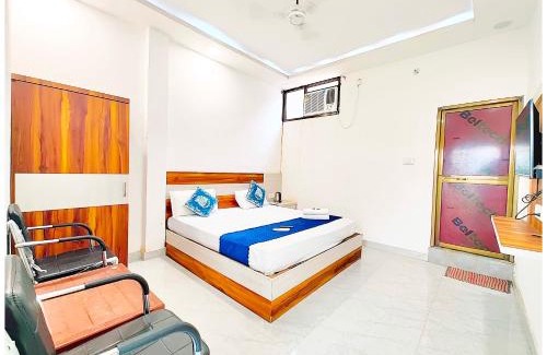 Ayodhya Hotel | HOTEL " THE RAM KRISHNA " Walking Distance From SHREE RAM JANAM BHOOMI - EXCELLENT HOSPITALITY WITH MODERN AMENITIES