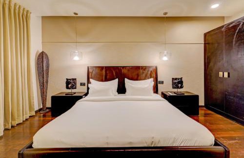 Thousand Lights West Hotel | HOTEL THE SLATE Near APOLLO HOSPITAL & US EMBASSY