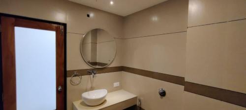 Thekkady Bed & Breakfast | Hotel trees thekkady