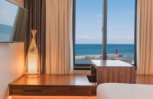 Sokcho Hotel | Hotel Two - Y