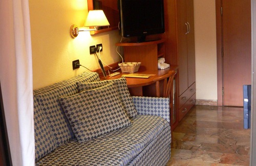 Calenzano Hotel | Hotel Valmarina