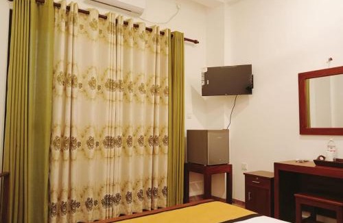 Baddegama Hotel | Hotel Veena
