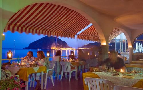 Succhivo Hotel | Hotel Vittorio Beach Resort