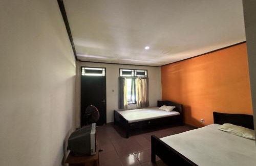 Cokroaminto Hotel | HOTEL WARTA SARI