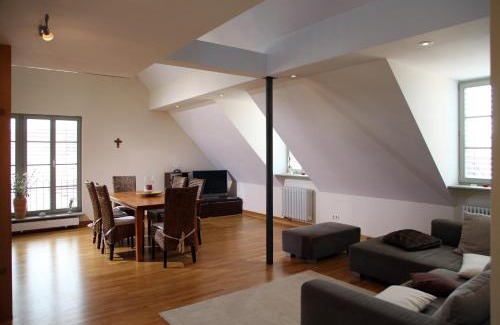Sommerach Hotel | Hotel Weinblatt