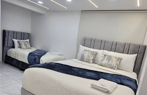 Fontibon Hotel | Hotel West Inn