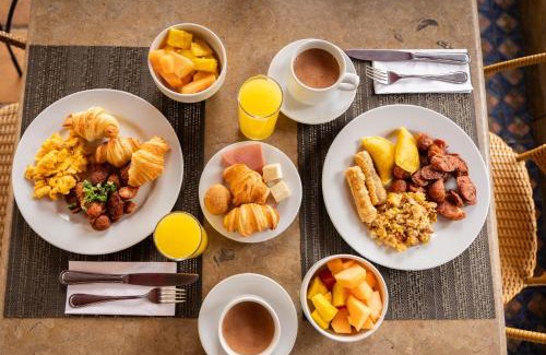 Chico Reservado Hotel | Hotel Windsor House Inn By GEH Suites