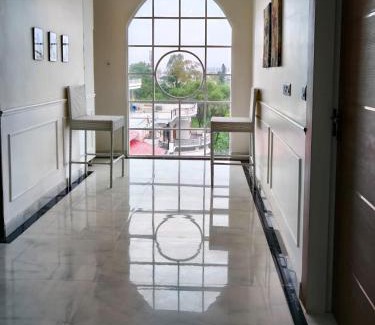 Dehradun Hotel | Hotel Y J Manor