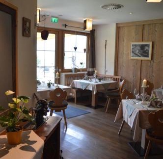 Ehrwald Hotel | Hotel zum Urviech -Erwachsenenhotel-