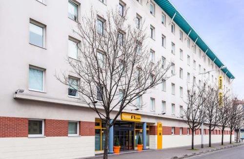 Bagnolet Hotel | hotelF1 Paris Porte de Montreuil