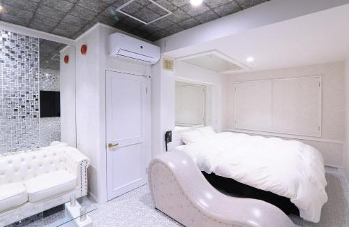 Yosano Hotel | HOTELO OTONA no ASOBIBA