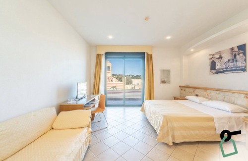 Santa Maria di Leuca Hotel | HOTIDAY Room Collection - Leuca Lungomare