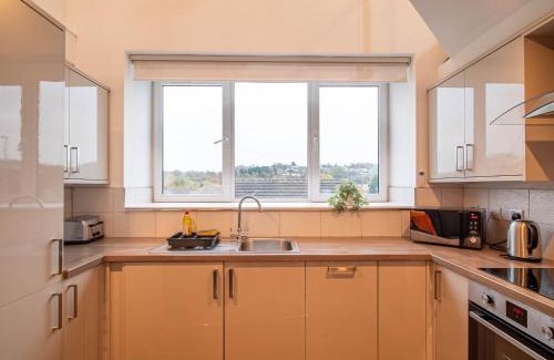 Kirkheaton Apartment | Hotl Aparts at The Deal House