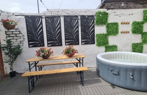 Sunderland House | *HotTub/Sauna/Massage/BBQ/Games/Beach! Sleeps 8*