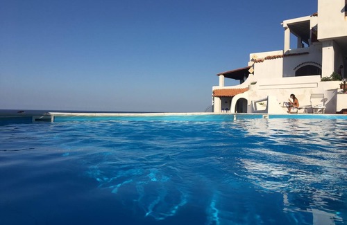 Costa Saracena-Castelluccio House | House of greek's: the house by the sea